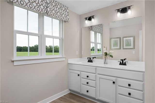 1512 Charlie ST, Chesapeake, VA 23322