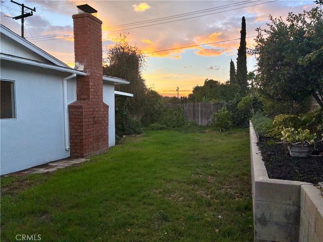 75 Maxine Avenue, Oak View, CA 93022