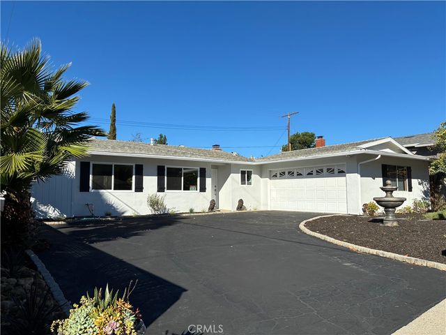 75 Maxine Avenue, Oak View, CA 93022