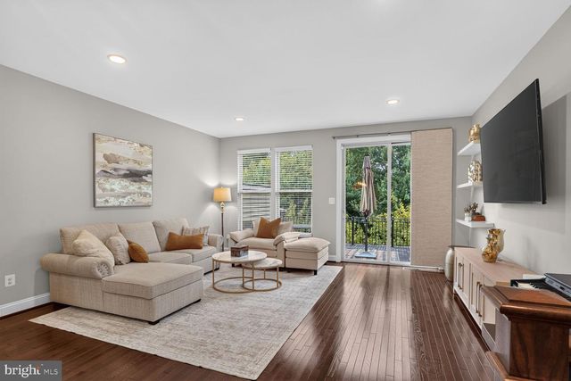 42290 PEREGRINE TER, Brambleton, VA 20148