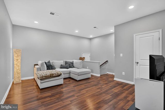 42290 PEREGRINE TER, Brambleton, VA 20148