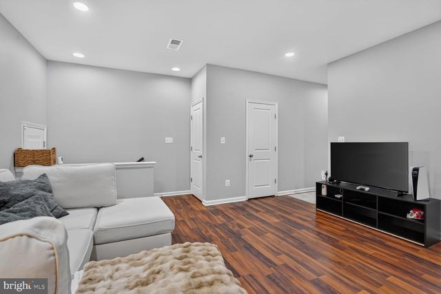 42290 PEREGRINE TER, Brambleton, VA 20148