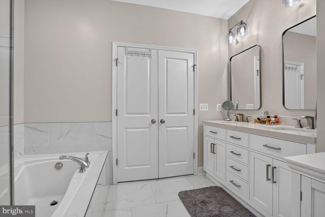 42290 PEREGRINE TER, Brambleton, VA 20148