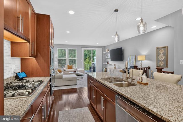 42290 PEREGRINE TER, Brambleton, VA 20148