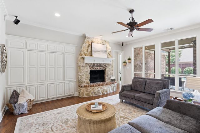 1137 King Mark Drive, Lewisville, TX 75056