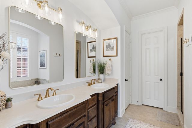 1137 King Mark Drive, Lewisville, TX 75056