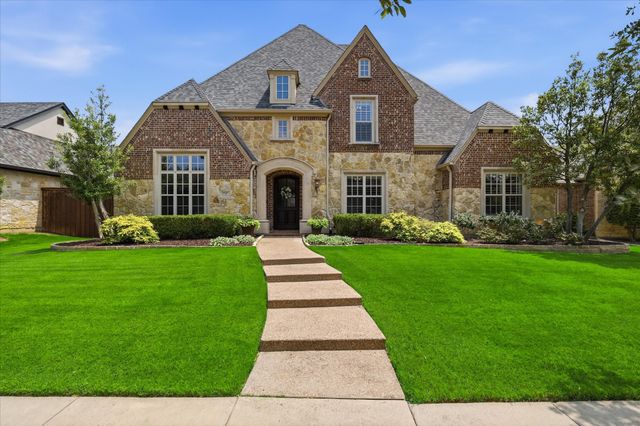 1137 King Mark Drive, Lewisville, TX 75056