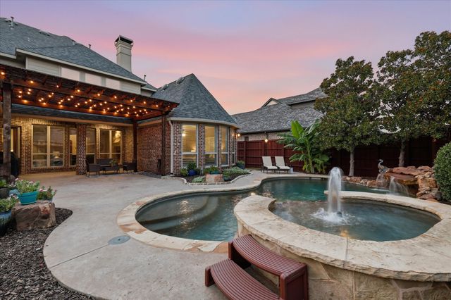 1137 King Mark Drive, Lewisville, TX 75056
