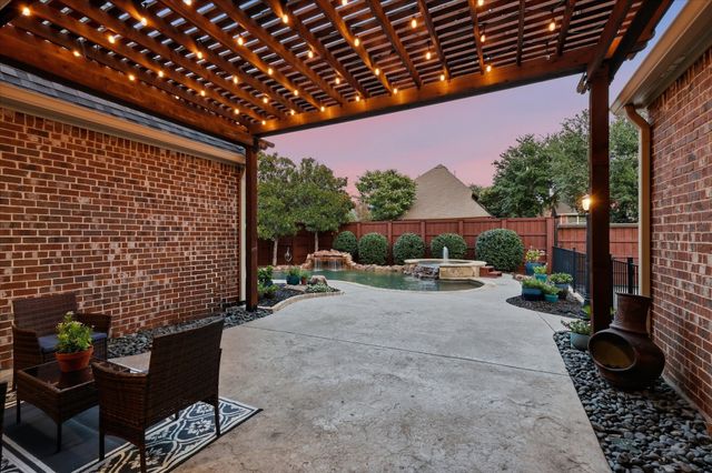 1137 King Mark Drive, Lewisville, TX 75056