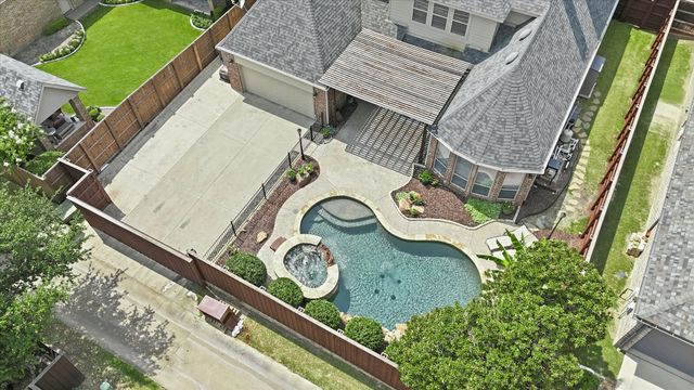 1137 King Mark Drive, Lewisville, TX 75056