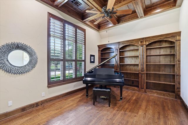 1137 King Mark Drive, Lewisville, TX 75056