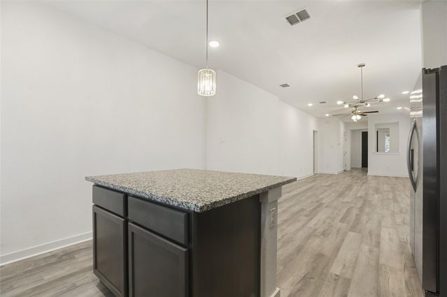 2340 Sawdust DR, Georgetown, TX 78633