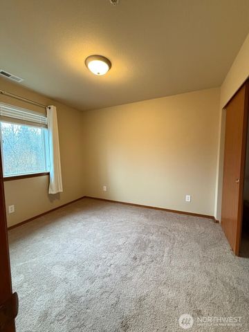 17813 79th Avenue Ct E, Puyallup, WA 98375