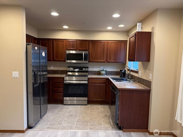 17813 79th Avenue Ct E, Puyallup, WA 98375