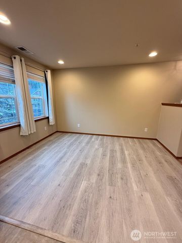 17813 79th Avenue Ct E, Puyallup, WA 98375