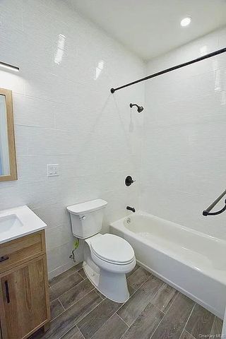 39-31 47th Avenue, Sunnyside, NY 11104