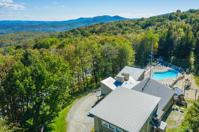 68 East Brook Crossing, Wilmington, VT 05363