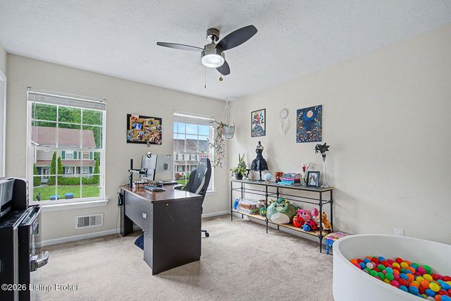 10514 Harrogate Ct, Louisville, KY 40229