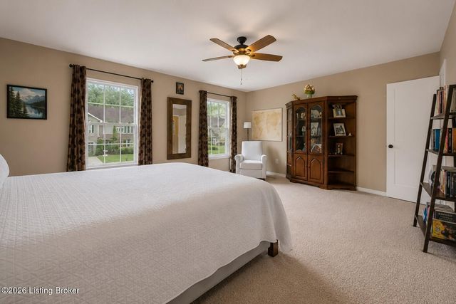 10514 Harrogate Ct, Louisville, KY 40229