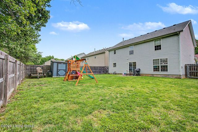 10514 Harrogate Ct, Louisville, KY 40229