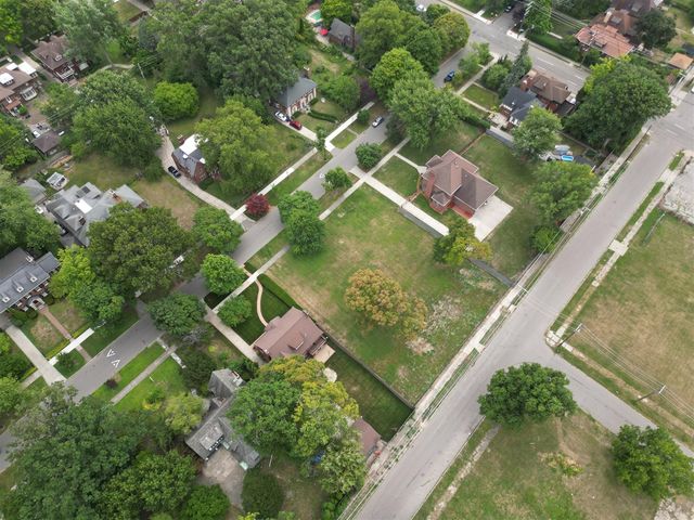 2969 Seminole Street, Detroit, MI 48214