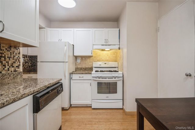 4 Sadore Lane 3E, Yonkers, NY 10710