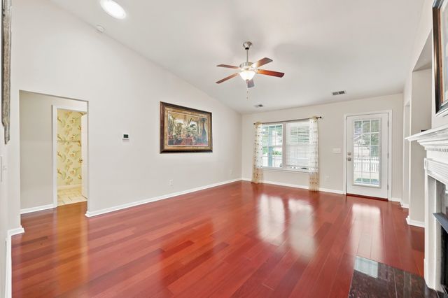 215 Devonbrook Pl., Longs, SC 29568