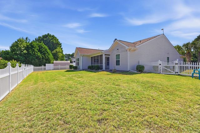 215 Devonbrook Pl., Longs, SC 29568