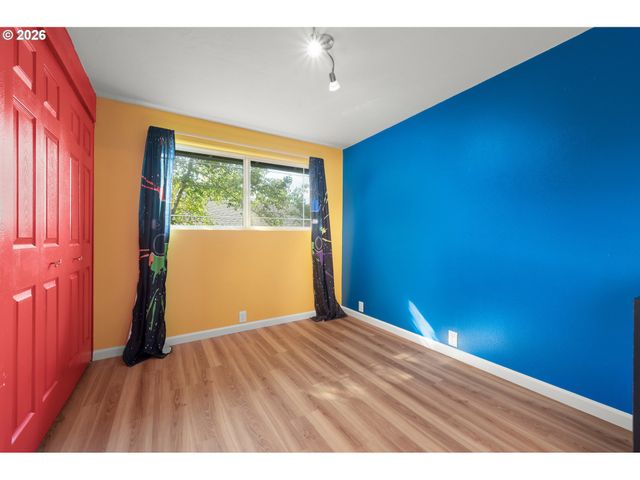 3389 Kevington Ave, Eugene, OR 97405