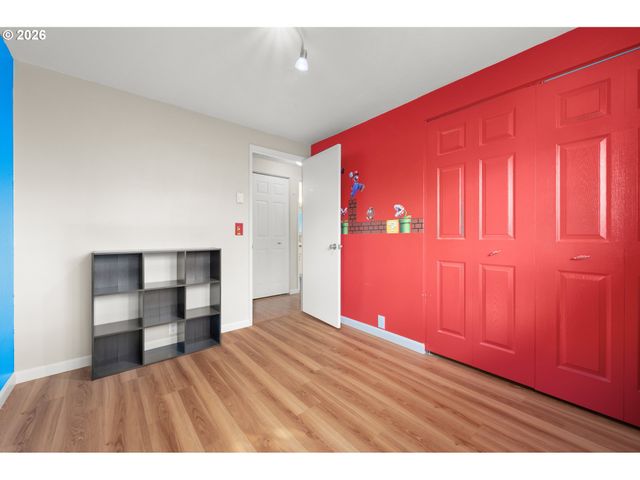 3389 Kevington Ave, Eugene, OR 97405