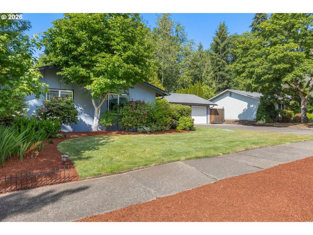 3389 Kevington Ave, Eugene, OR 97405