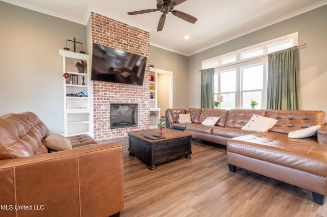 4121 Jenny Lane, Hernando, MS 38632