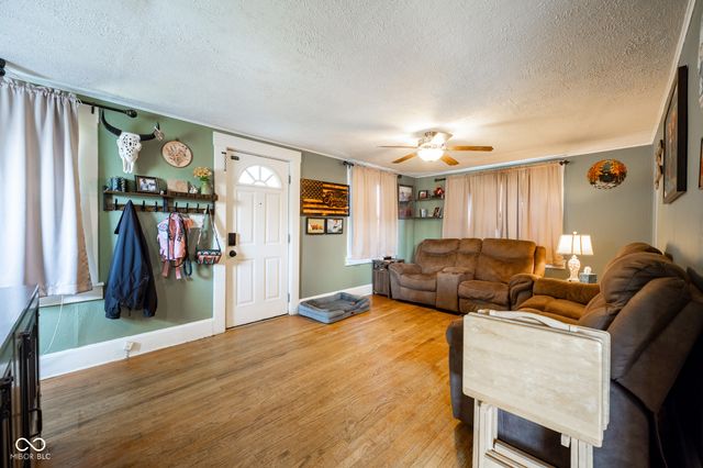 313 S Main Street, Fillmore, IN 46128