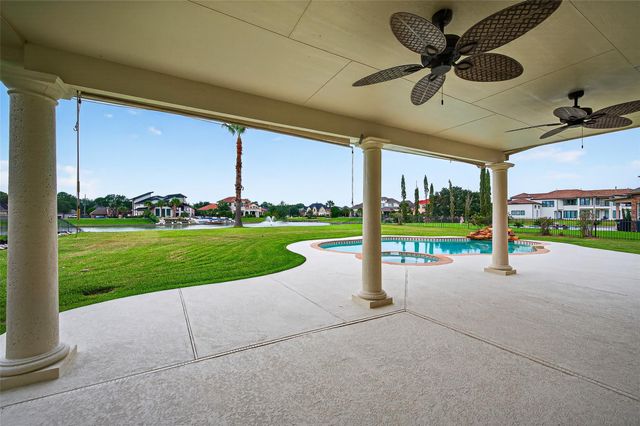 1902 Sparrows Ridge, Katy, TX 77450