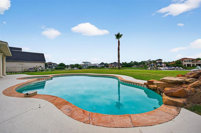 1902 Sparrows Ridge, Katy, TX 77450