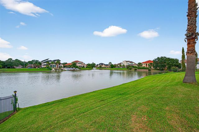 1902 Sparrows Ridge, Katy, TX 77450