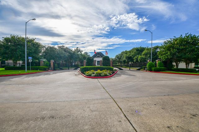 1902 Sparrows Ridge, Katy, TX 77450