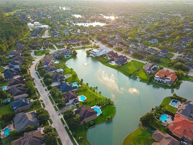 1902 Sparrows Ridge, Katy, TX 77450