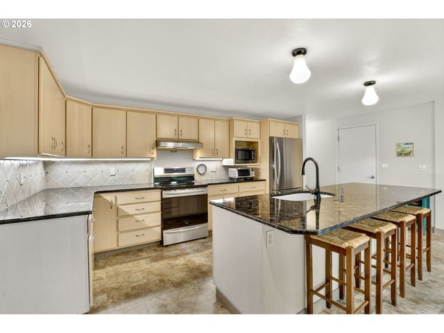 1445 Ne COUNTRY CLUB Ave, Gresham, OR 97030