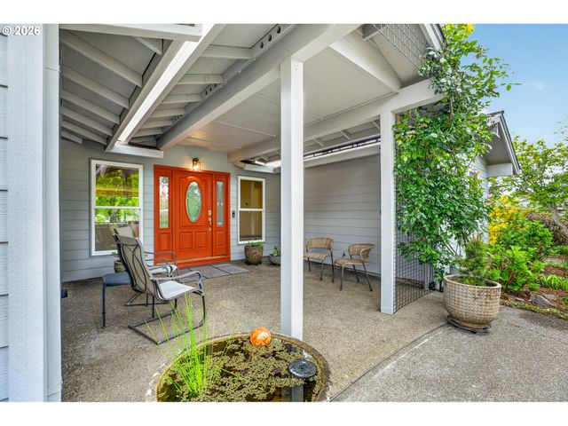 1445 Ne COUNTRY CLUB Ave, Gresham, OR 97030