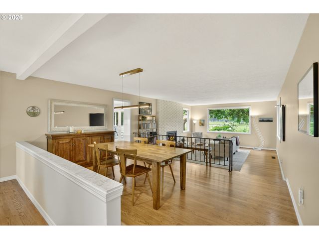 1445 Ne COUNTRY CLUB Ave, Gresham, OR 97030