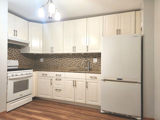 9009 Golf Road 8B, Des Plaines, IL 60016