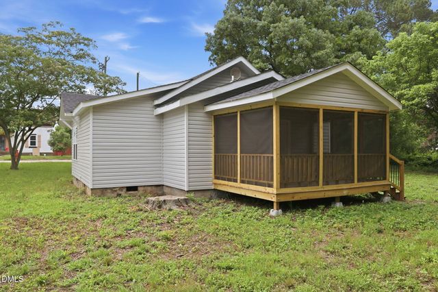 98 S Fayetteville Street, Parkton, NC 28371