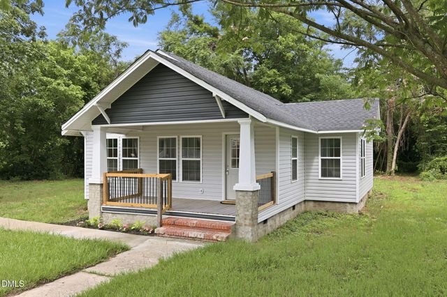 98 S Fayetteville Street, Parkton, NC 28371