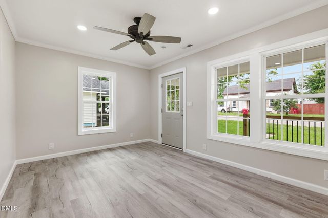 98 S Fayetteville Street, Parkton, NC 28371
