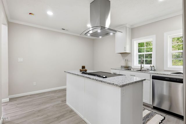 98 S Fayetteville Street, Parkton, NC 28371