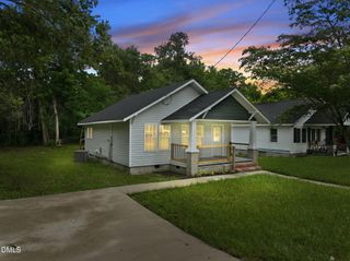 98 S Fayetteville Street, Parkton, NC 28371