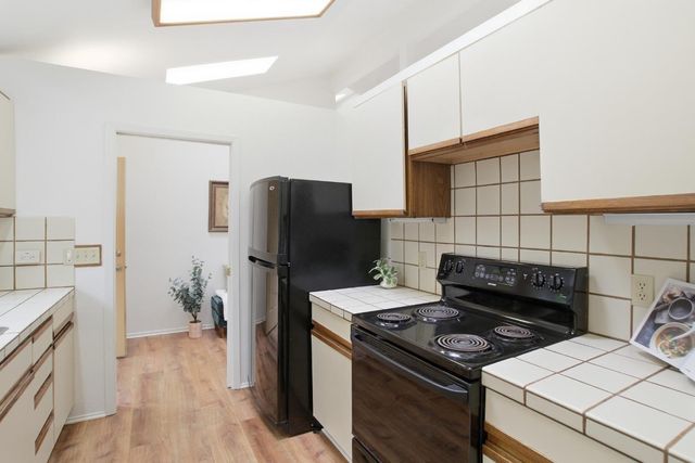 75 Redwood Drive, La Honda, CA 94020