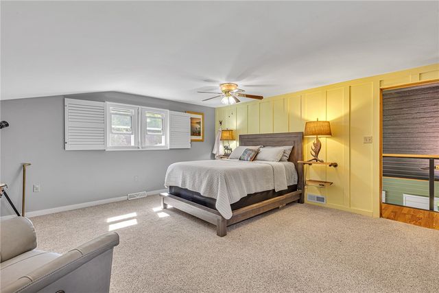 2085 Frew Mill Rd, Shenango Twp, PA 16101
