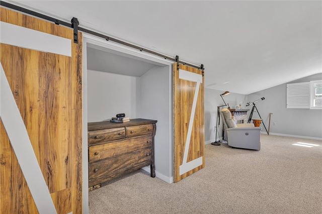2085 Frew Mill Rd, Shenango Twp, PA 16101